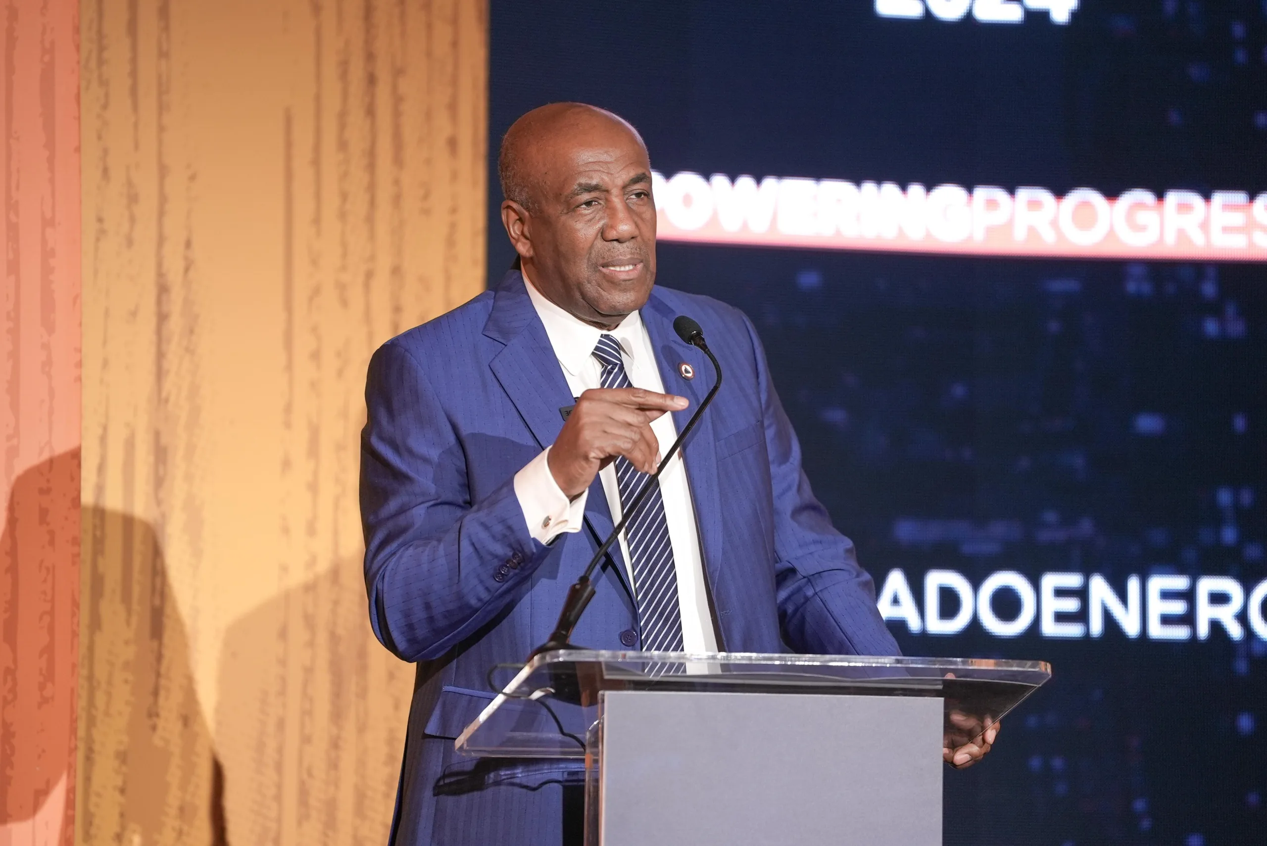 Antonio almonte ministro mem scaled