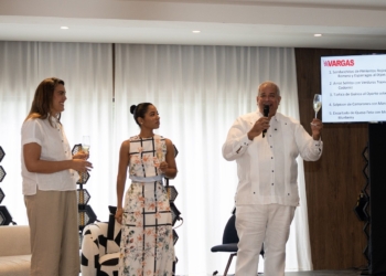 Foto Principal 0981 Paola Graciela Vargas Patricia Acosta y Pedro Vargas