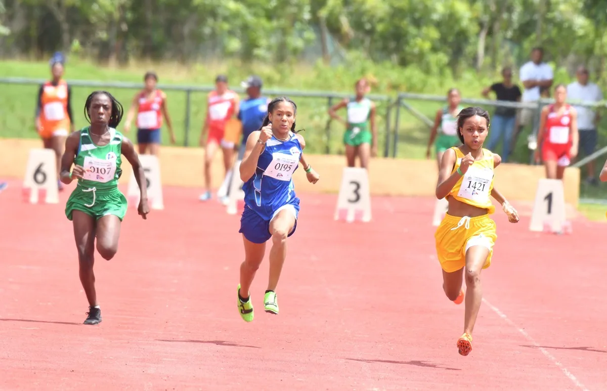 Pie de foto 2 atletismo escolar 2024