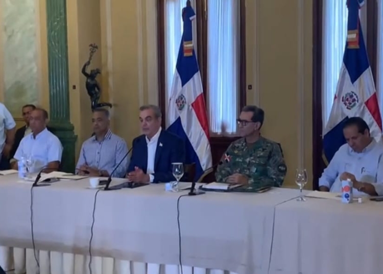 Presidente reunido por beryl
