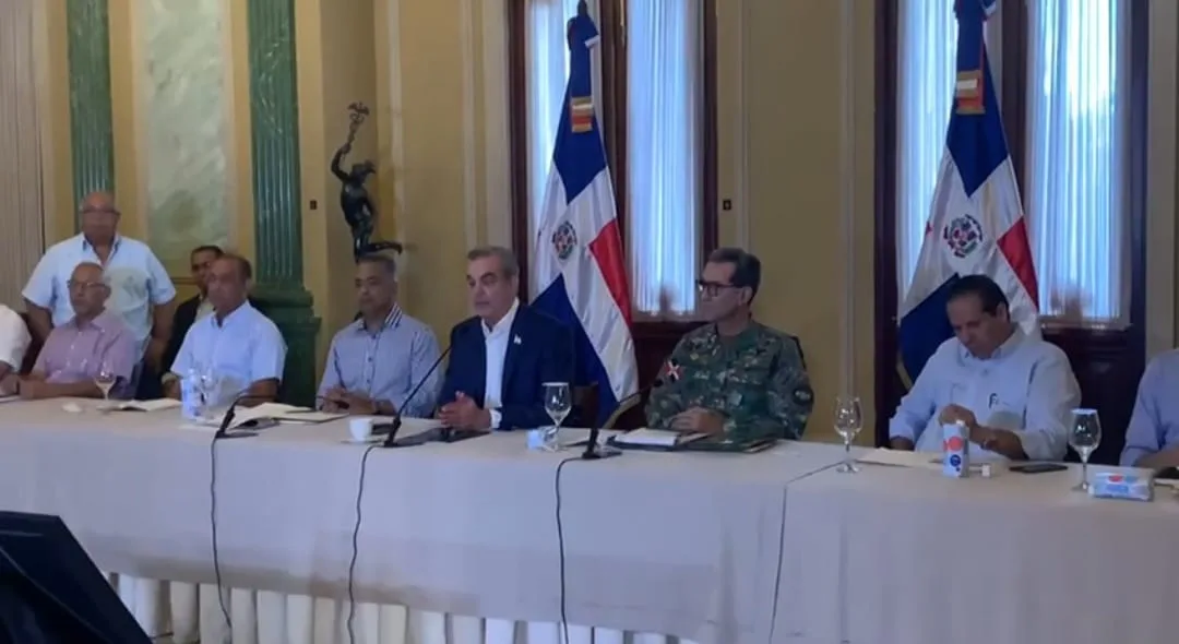 Presidente reunido por beryl