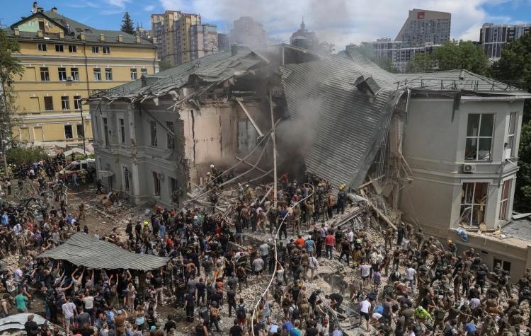 2024 07 08T155356Z 1 LYNXMPEK670LH RTROPTP 4 UCRANIA CRISIS HOSPITAL MADRE.JPG