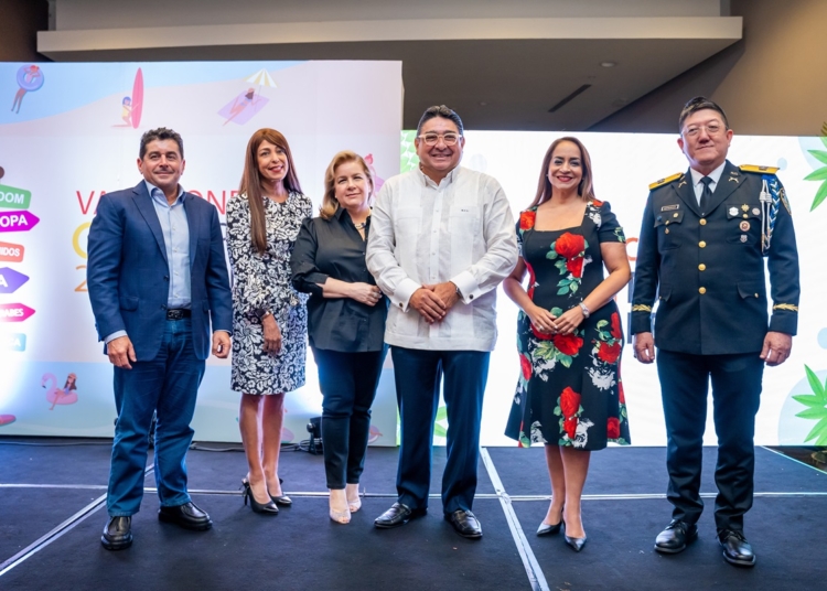 6940 Foto Principal Jorge Feliz German Gina Eli Maricarmen de Calzada Miguel Calzada Leon Aguie Lendor y Minoru Matsunaga