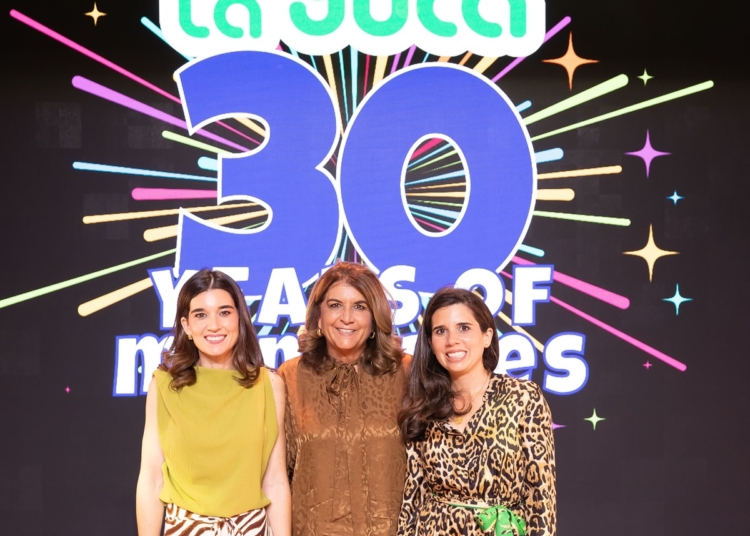 8020 Foto Principal Claudia Armenteros Valerie Garip y Anabel Armenteros