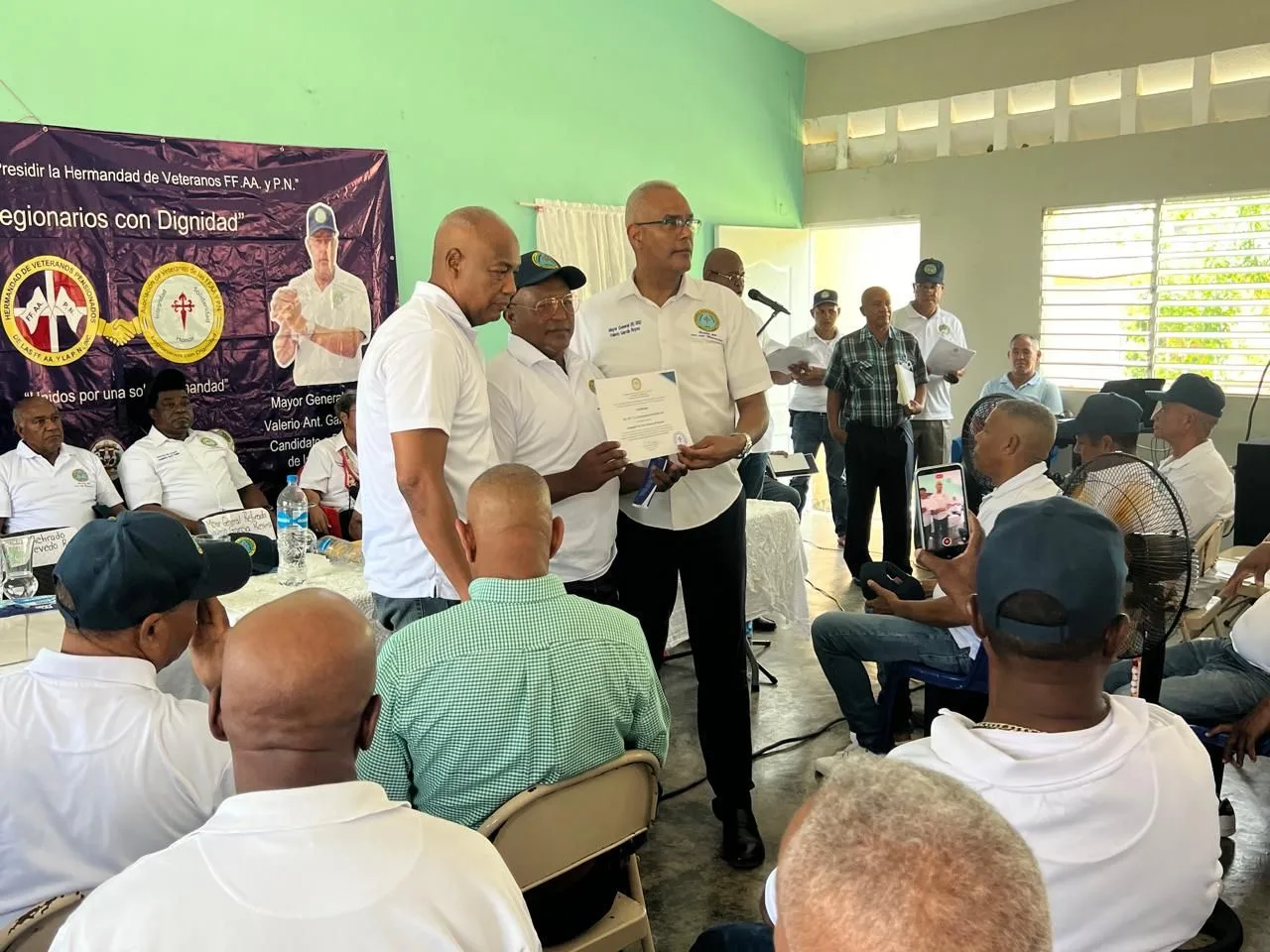 8bf54af8 9ea3 4784 95f9 501cdf6ea06e