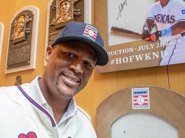 Adrian beltre 720x694 1