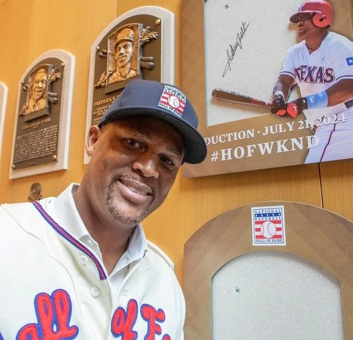 Adrian beltre 720x694 1