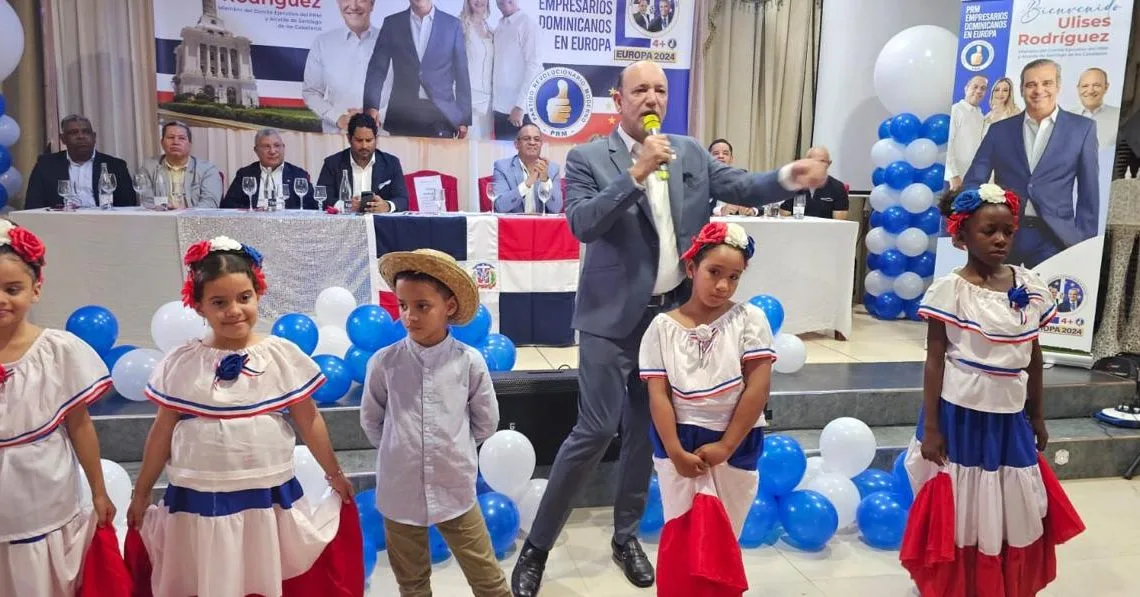 Alcalde Ulises Rodriguez en Espana 1140x597 1