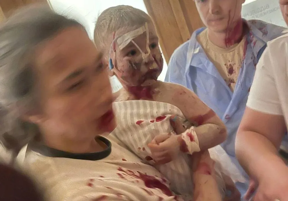 Ataque a hospital pediatrico en Ucrania 3 992x694 1