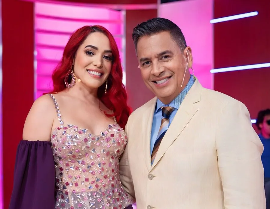 Casados en Caos e1721066307646 898x694 1