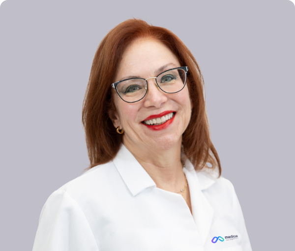 Dra. Julia oliveira pediatra del equipo de medicus e1721756865689
