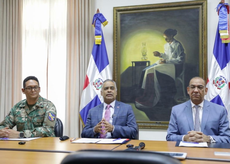 Firman convenio para mejorar la seguridad de la infraestructura vial a t