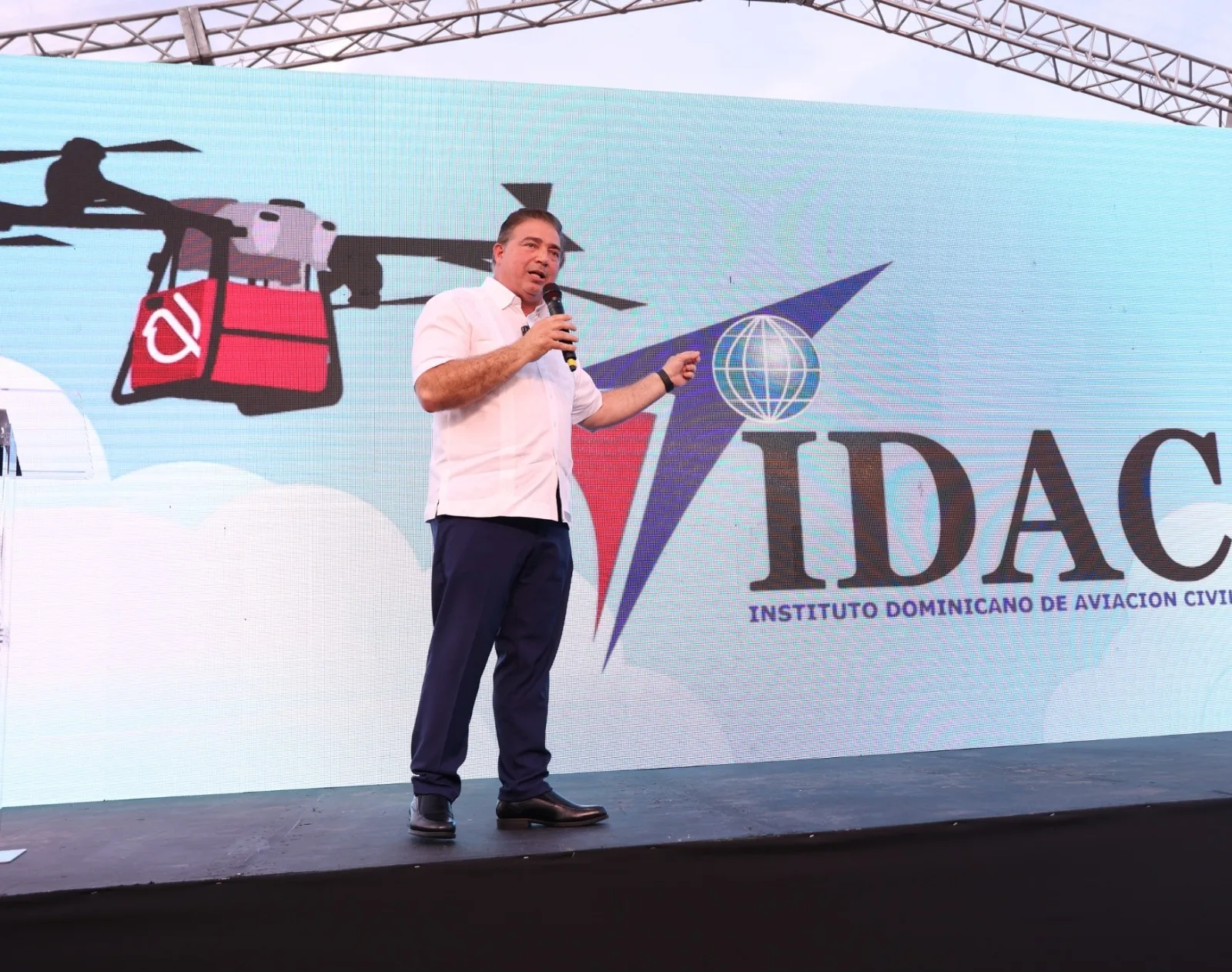 Hector porcella director general del idac