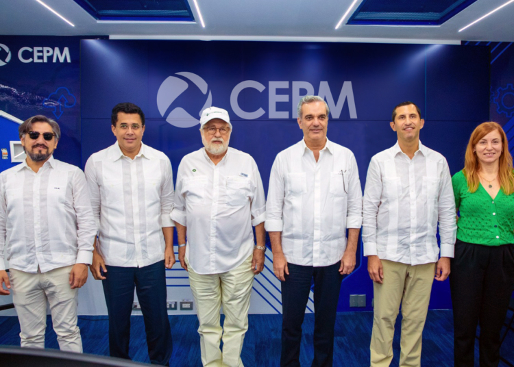 Oscar san martin david collado rolando gonzalez bunster luis abinader roberto herrera y monica lupianez