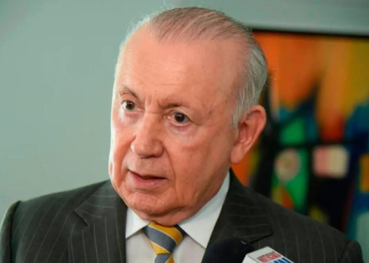 Rafael Alburquerque miembro de la Fuerza del Pueblo 1140x694 1