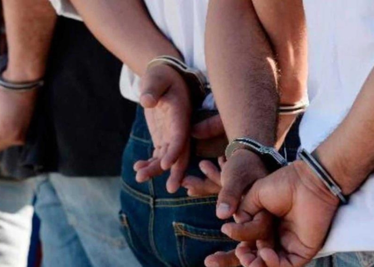 Apresados por policia 26d6e31c focus 0 0 895 573