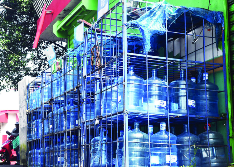 botellones de agua del sol