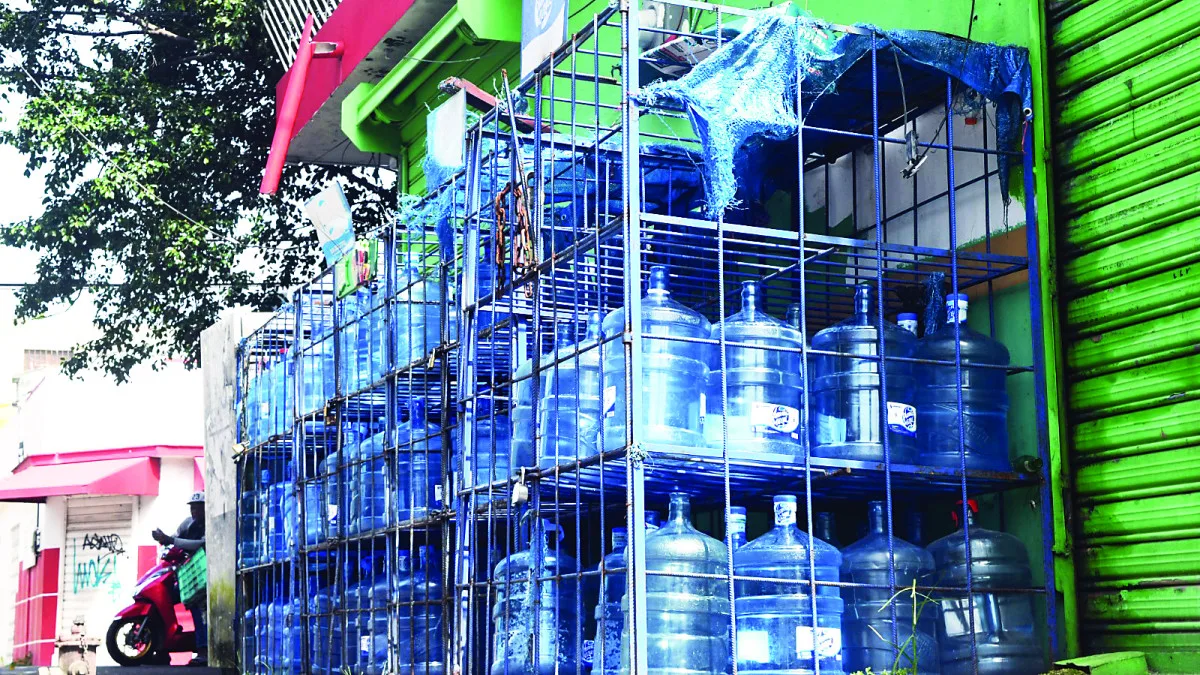 botellones de agua del sol