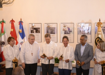 Dsc 3710 corte ricardo koenig piergiorgio bertoldi roberto alvarez fernando gonzalez nicolas joel santos y clara reid de frankenberg