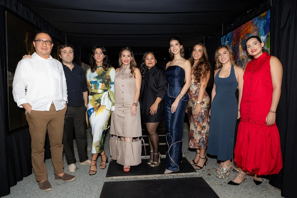 Foto 1 cesar garcia ricardo fernandez beatriz badia thomen karina cortorreal kaori sone mariu jones eviel taveras carla cosette y kimberly felix matos