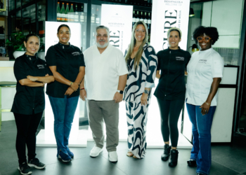 Foto Principal 9557 Cassandra Beretta Maria Marte Francisco Camps Sara Ranghi Nicole Baba Lauren OBrien