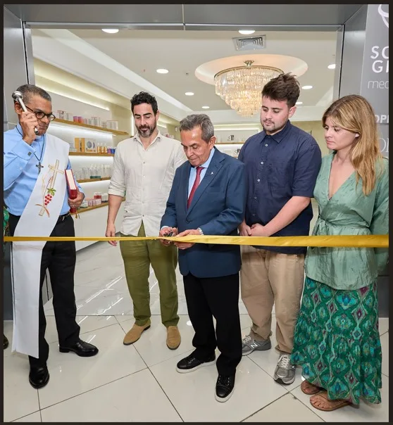 Foto principal Diacono Juan Rivas Manuel Serrano Dr. Gabriel Serrano Javier Serrano y Pilar Serrano