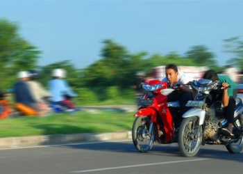 Illegal street race