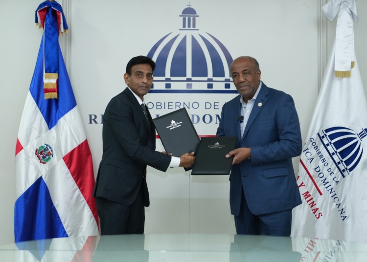 Joshua Wycliff jefe operaciones de la secretaria de la isa y Antonio ALmonte Ministro del MEM