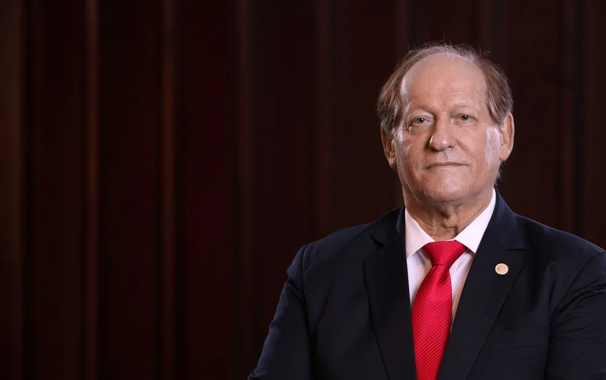 Manuel gonzaelez director teecnico de la asociacioen de bancos