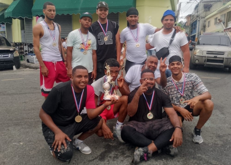 PIE DE FOTO 1 VITILLA FENIX 2024