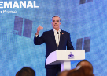 Presidente abinader en la semanal