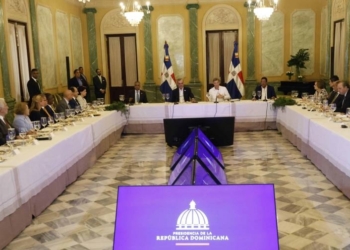 Reunion abinader y embajadores