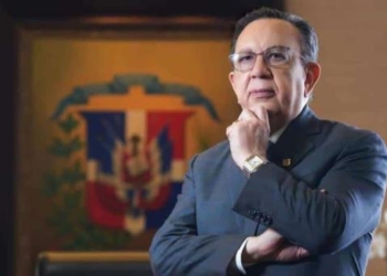 Crop w815 h544 hector valdez albizu destacado como mejor godernador de america latina focus 0. 25 0. 51 608 342
