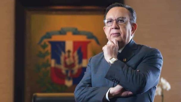 Crop w815 h544 hector valdez albizu destacado como mejor godernador de america latina focus 0. 25 0. 51 608 342