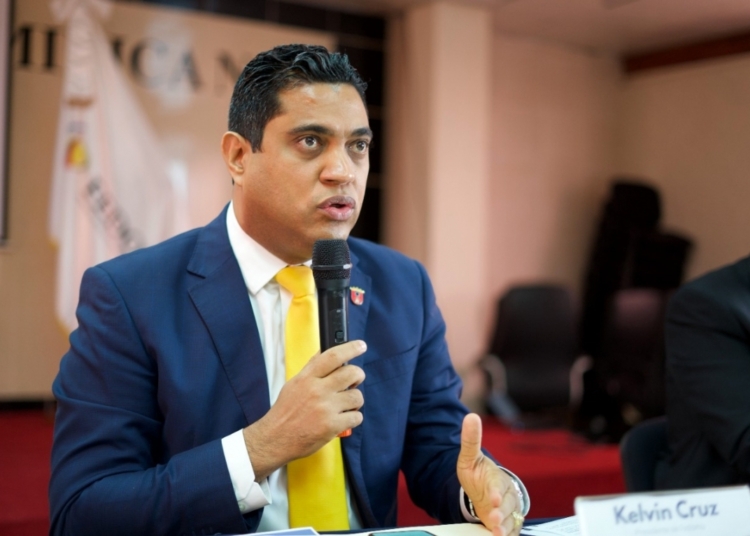 Kevin cruz nuevo ministro de deportes