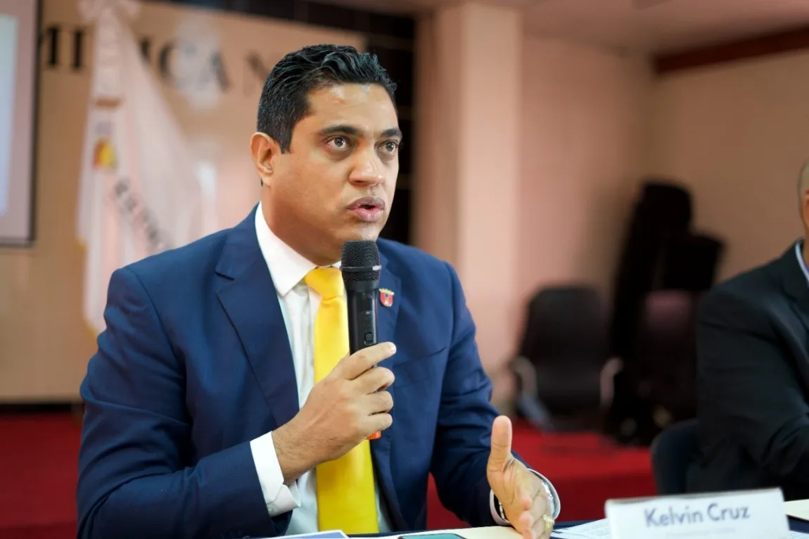Kevin cruz nuevo ministro de deportes