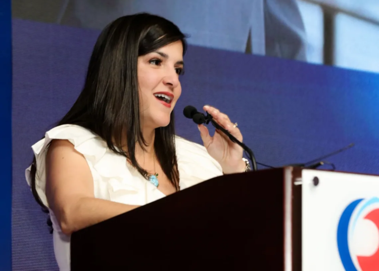 Biviana Riveiro jpeg