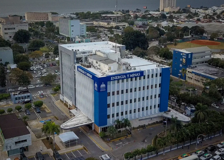 Facha Ministerio Energia y Minas 1 jpeg