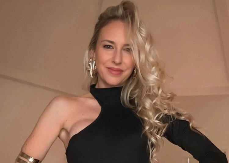 Kristinajoksimovic feebf2b0e0594d6cb5d8c1dbb6b3db12 jpeg