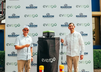 La estacion primera en toda la zona logistica de haina cuenta con un cargador nivel 2 con capacidad para dos vehiculos simultaneos jpeg