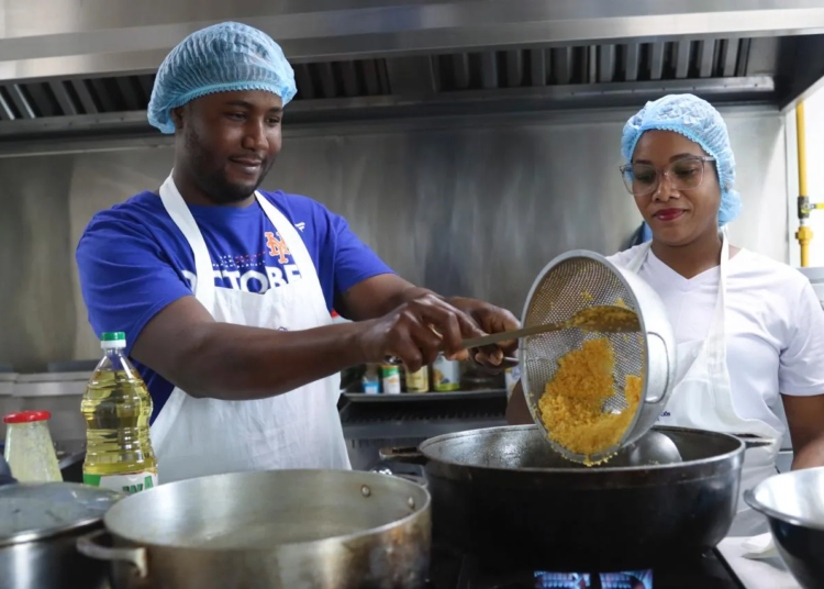 Participantes del Centro de Superacion Gastronomica de Superate jpg