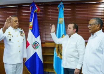 Ignacio paliza juramenta al nuevo director de migracion focus min0. 56 0. 44 896 504 jpg
