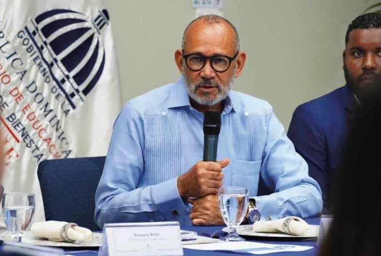 imagen victor castro inabie focus 0 0 896 504 jpg