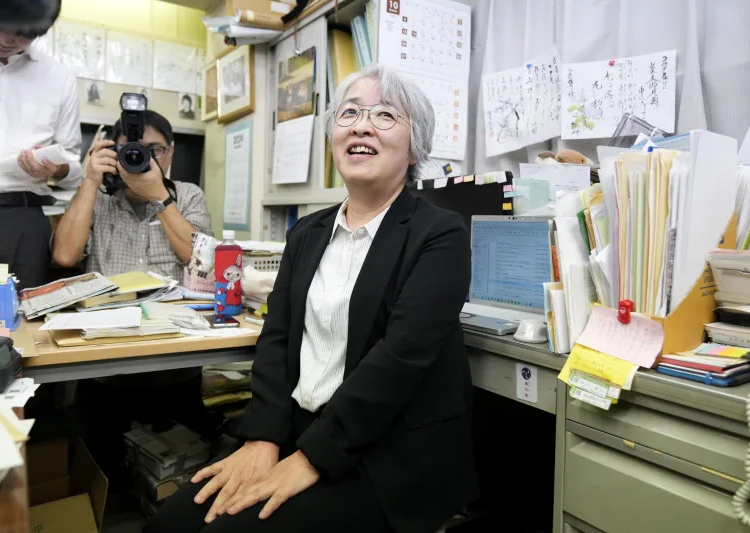 6709090d9480b.r d.315 526 jpeg