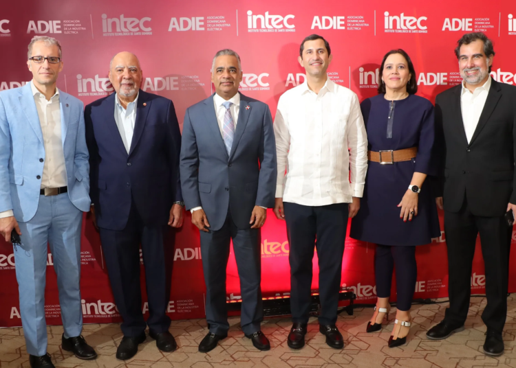 Jacopo Buongiorno Julio Sanchez Marinez Joel Santos Roberto Herrera Alliet Ortega y Manuel Cabral. 1 jpeg