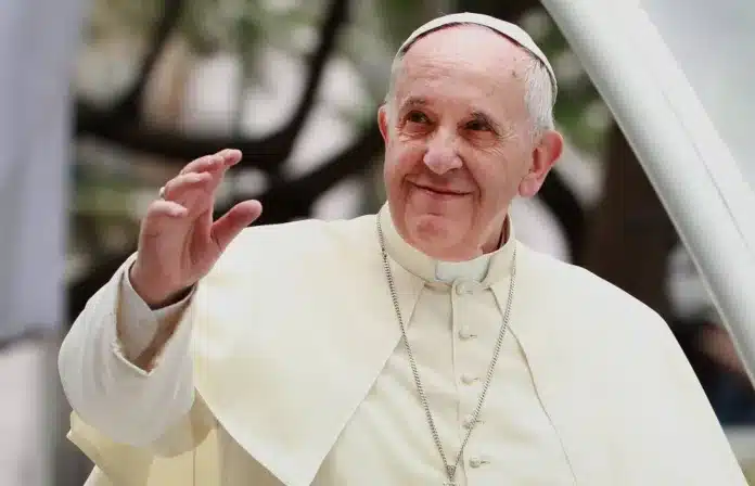 El papa francisco envía ayuda médica a ucrania durante la navidad