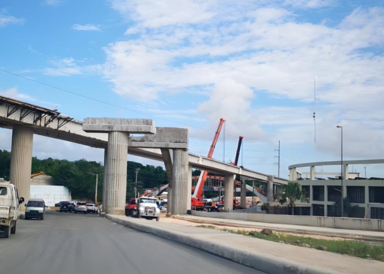 0A3E6C0C 8176 426F 8535 FA4CB369F725