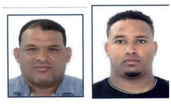 Armas y miles de dólares: lo incautado a director municipal de bayahibe y su hijo