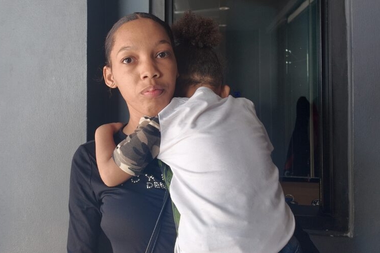 9B4C550E 6421 4B00 B22D E161AC2C482E