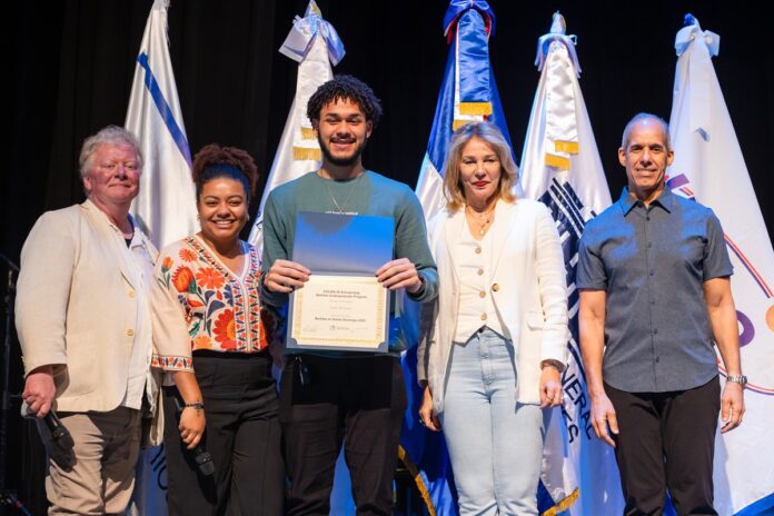 Más de 200 estudiantes dominicanos reciben formación de clase mundial en 6ta edición de berklee en santo domingo